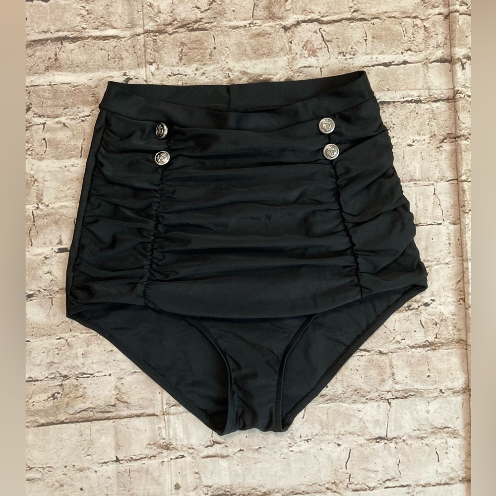 NWOT Coco ship black high waisted  bikini bottoms.  10.